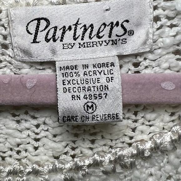 Partners by Mervyns Short Sleeve Knit Floral Pearl Accent Sweater Size Medium - Picture 7 of 7